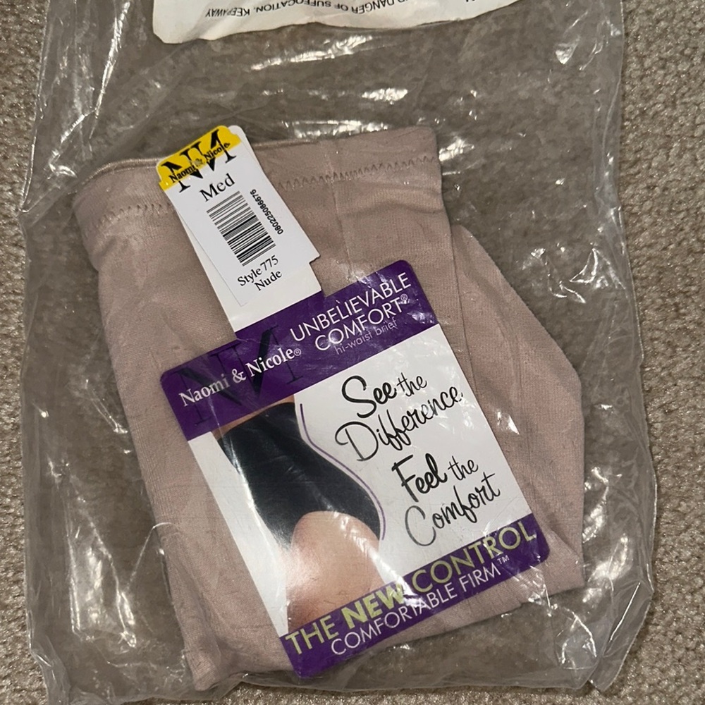 Naomi & Nicole Comfortable Firm Control Briefs - Nude sz M